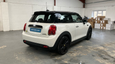 MINI Hatchback 135kW Cooper S Level 2 33kWh 3dr Auto Electric Hatchback